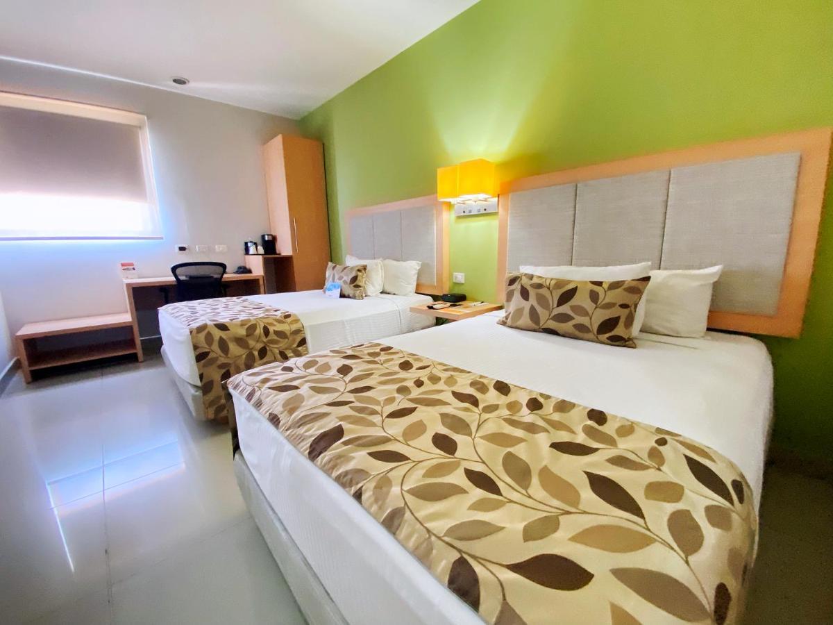 Sleep Inn Culiacan Bagian luar foto