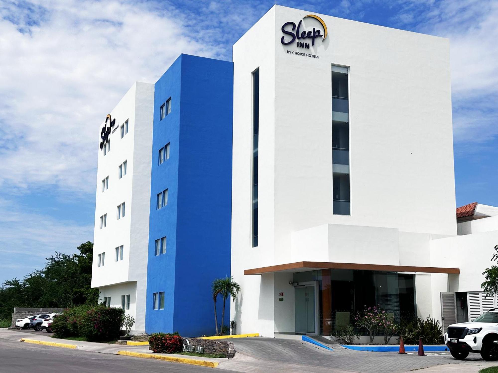 Sleep Inn Culiacan Bagian luar foto