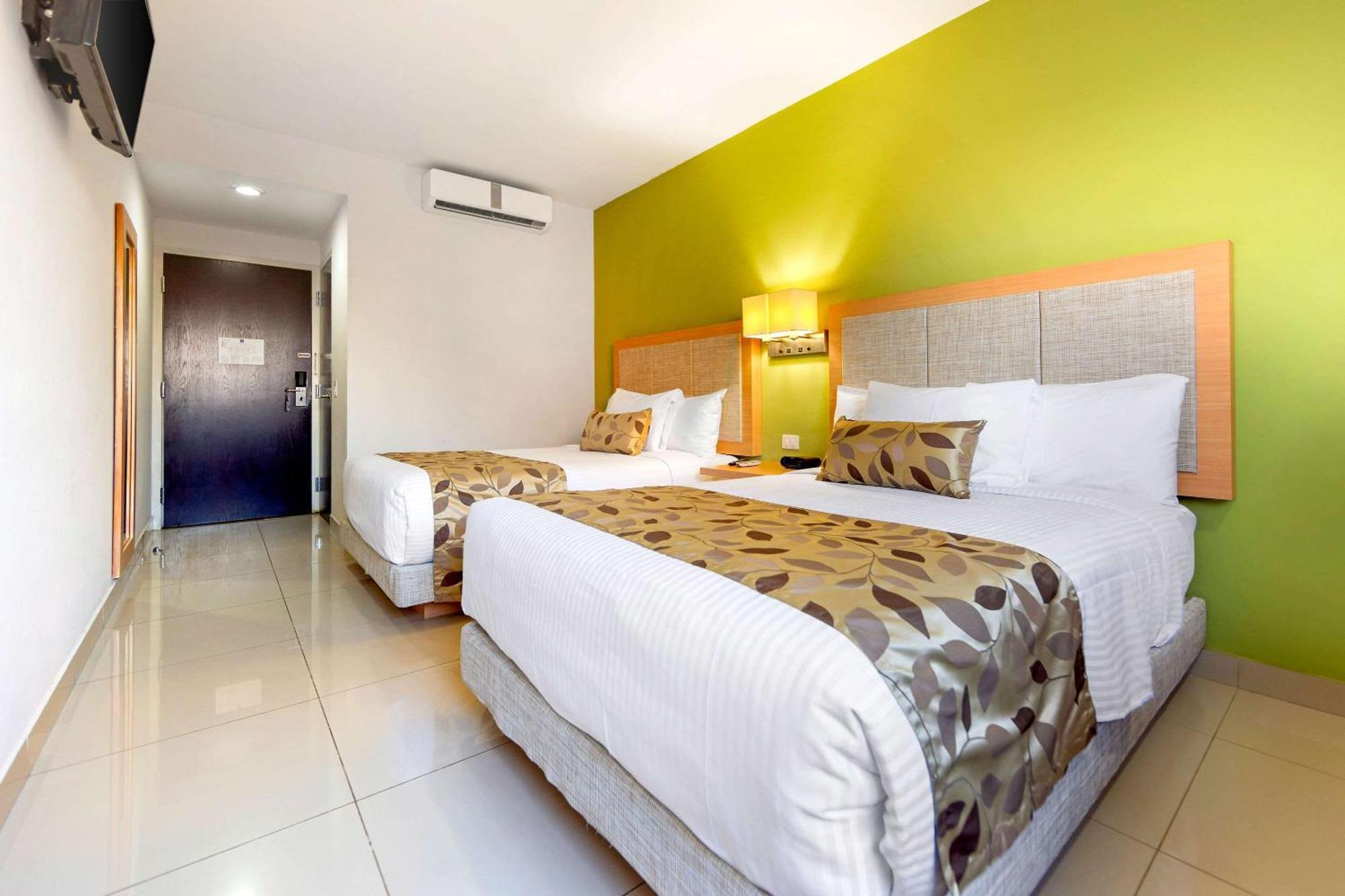 Sleep Inn Culiacan Bagian luar foto
