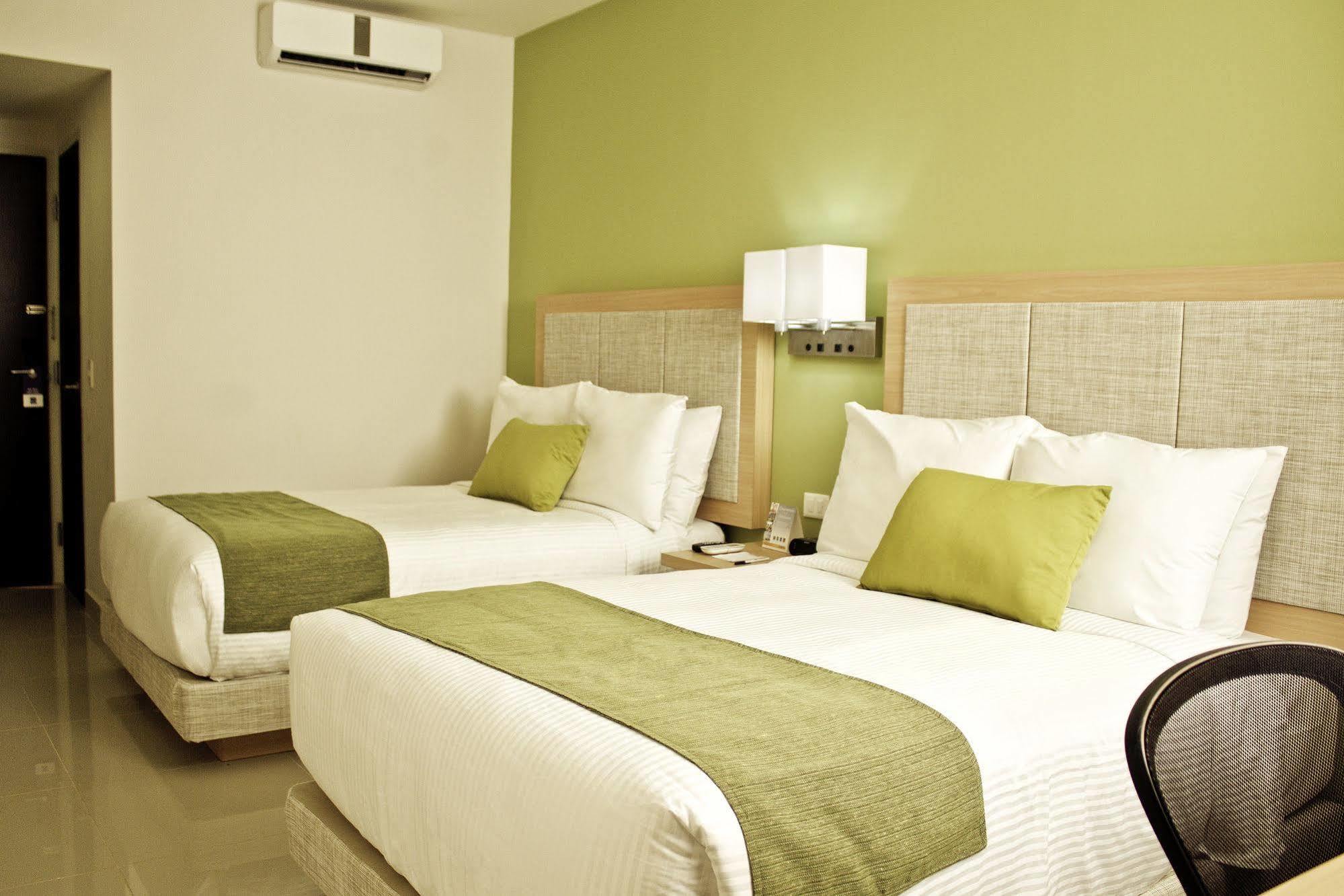 Sleep Inn Culiacan Bagian luar foto